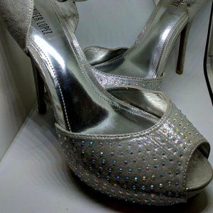 SZ 9 Jennifer Lopez RHINESTONE Peep Toe HIGH HEEL